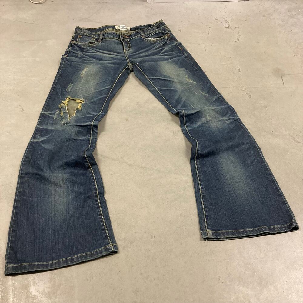Y2K faded Maurice’s low rise bootcut jeans 32x32